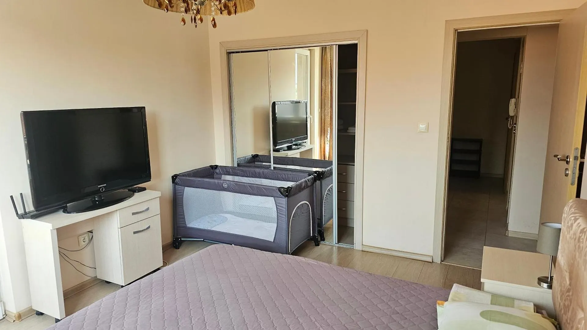 Bright And Spacious Apartment With Panoramic Views Sofia 0*,  Bulgarije